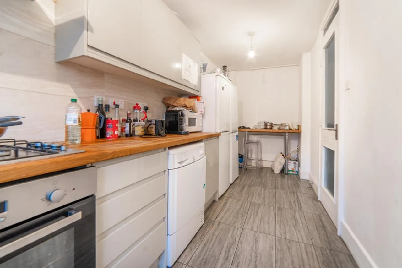 Property thumbnail 3