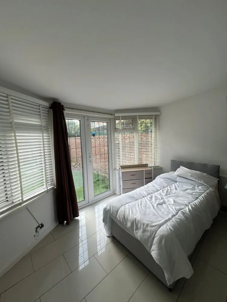 Property thumbnail 2