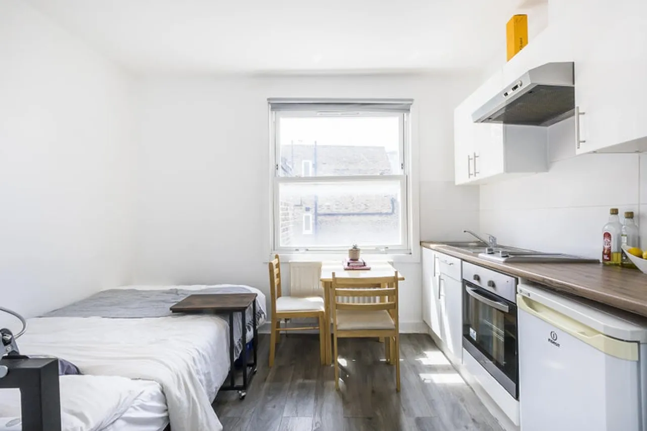 Property thumbnail 2