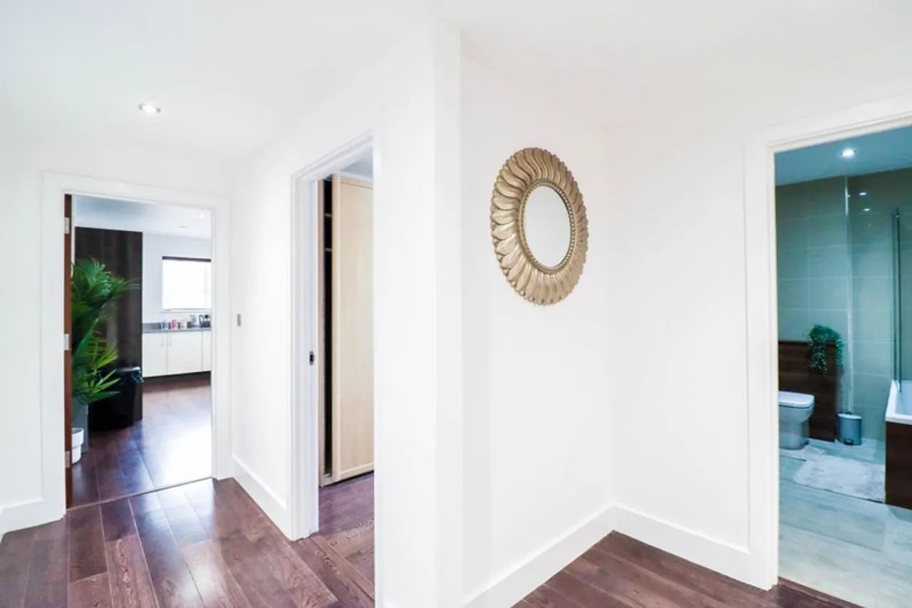 Property thumbnail 2