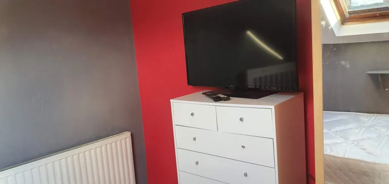 Property thumbnail 2