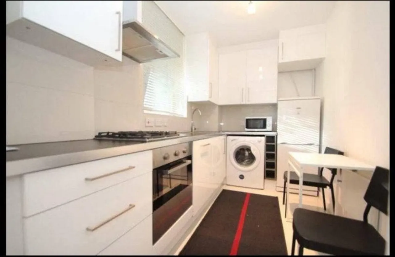 Property thumbnail 2