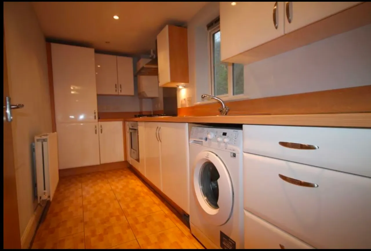 Property thumbnail 3