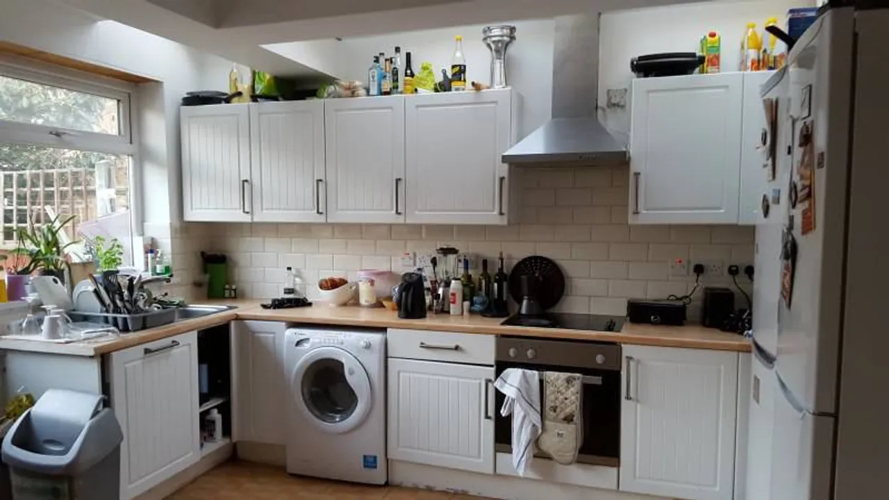 Property thumbnail 2