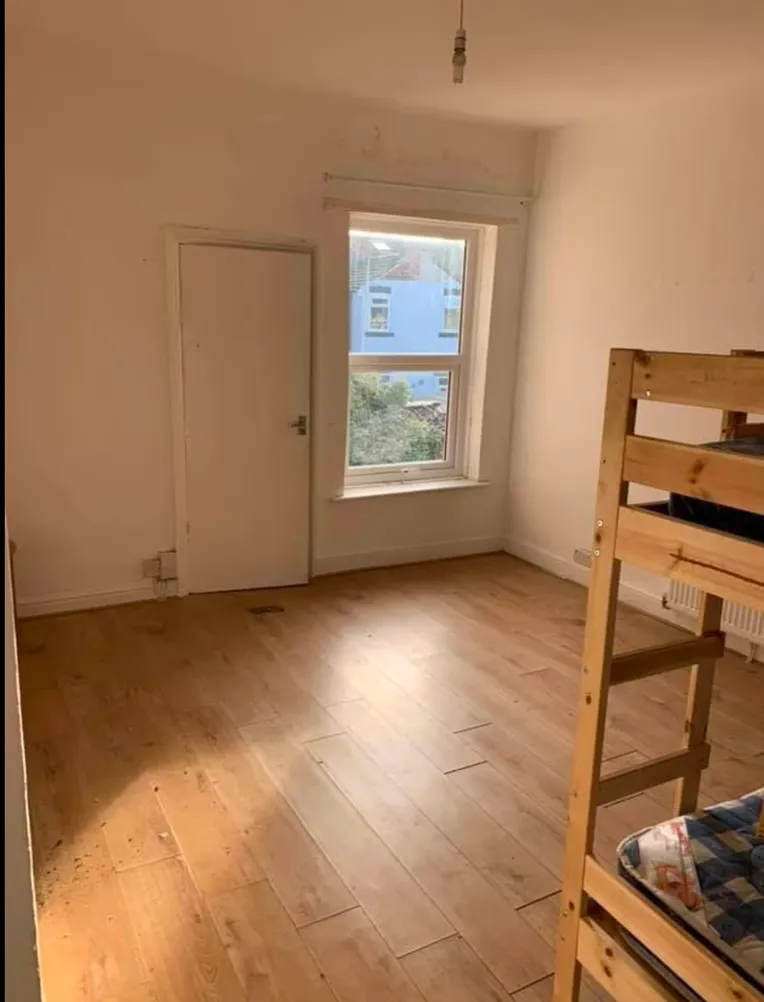 Property thumbnail 2