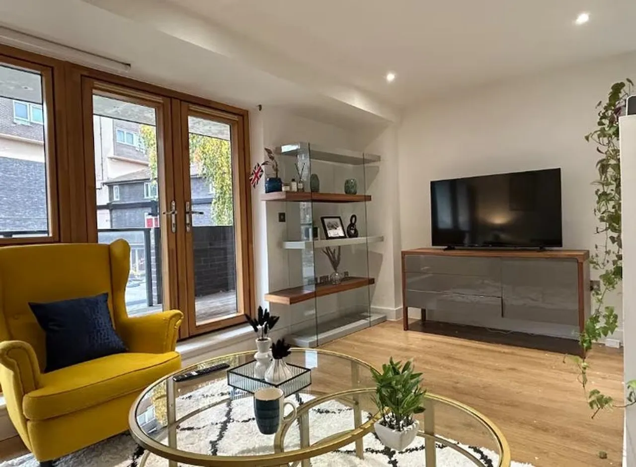 Property thumbnail 2