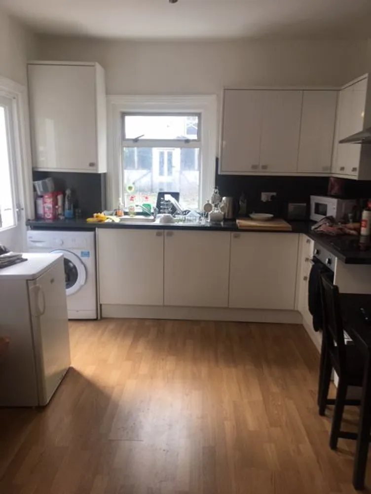 Property thumbnail 2