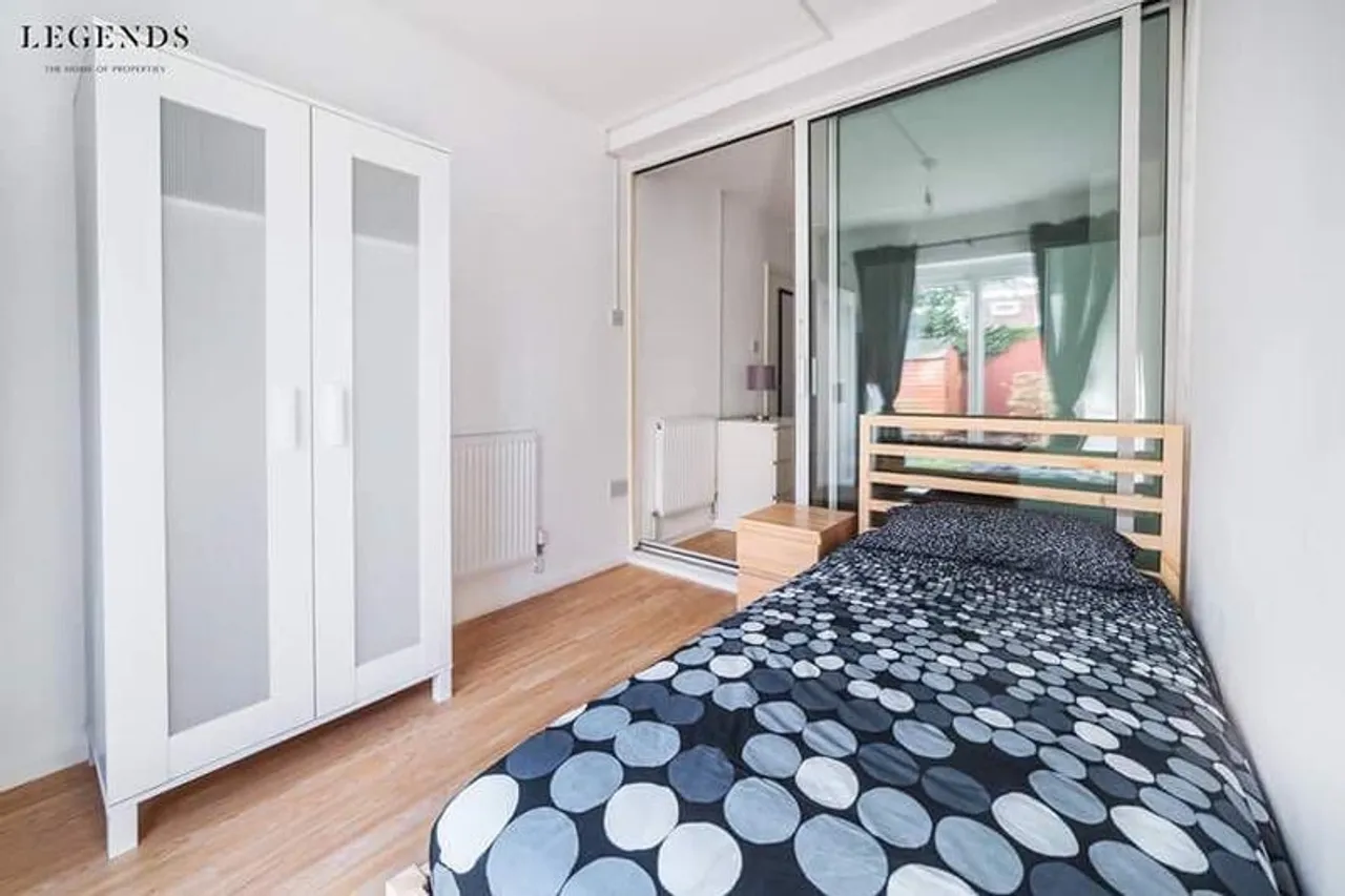 Property thumbnail 2