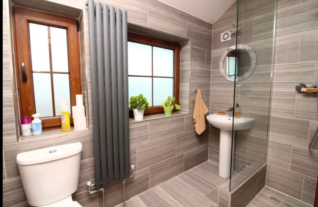 Property thumbnail 2