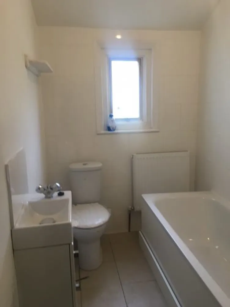 Property thumbnail 2