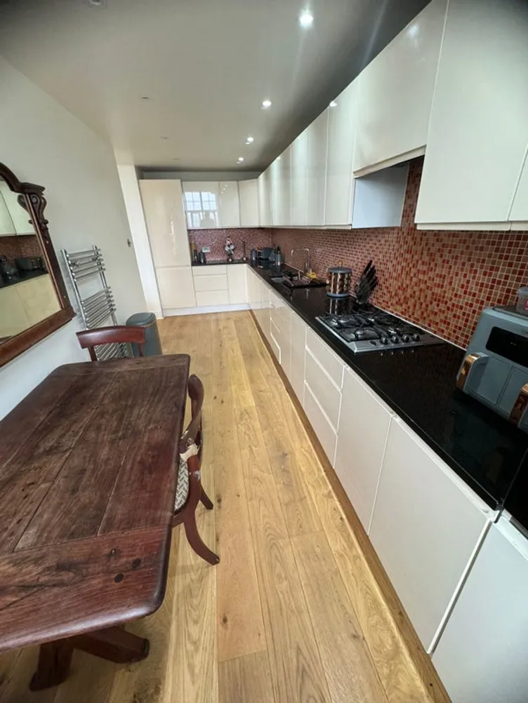 Property thumbnail 3