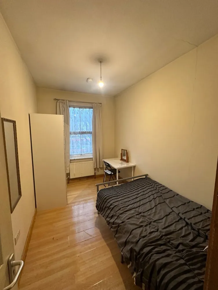 Property thumbnail 3