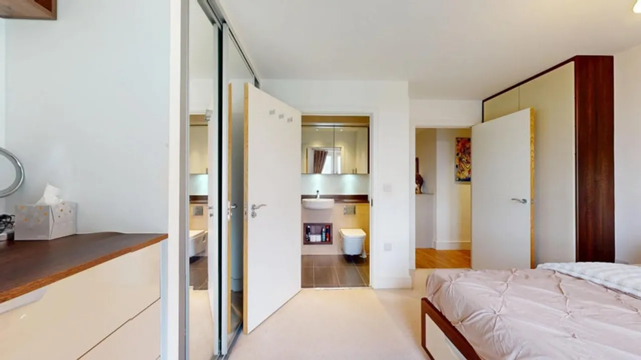 Property thumbnail 3