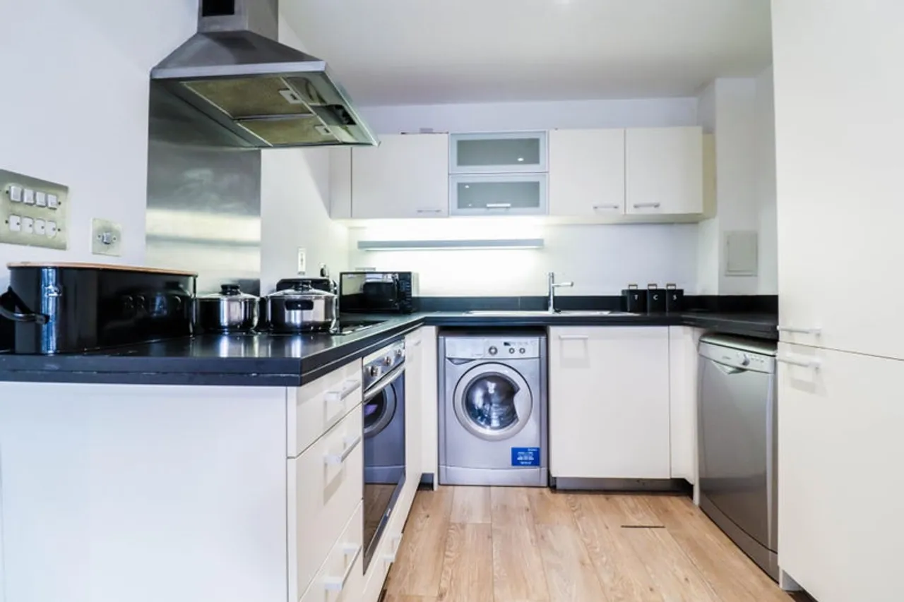 Property thumbnail 3