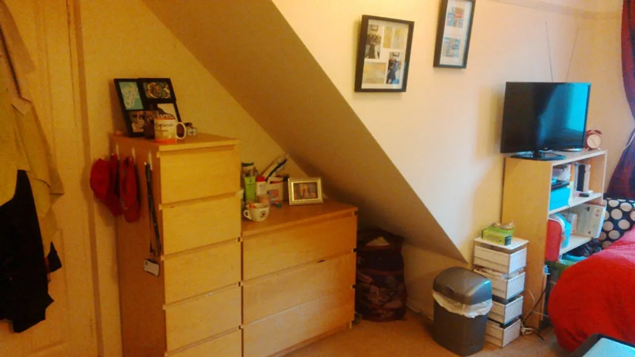 Property thumbnail 2