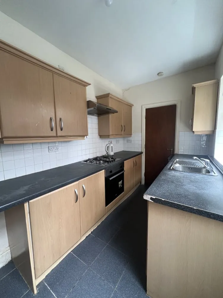 Property thumbnail 2