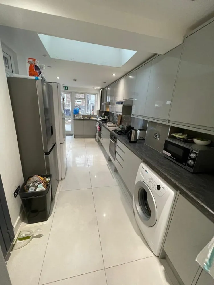 Property thumbnail 3