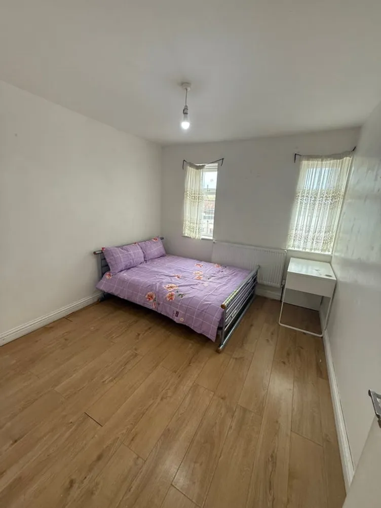 Property thumbnail 2