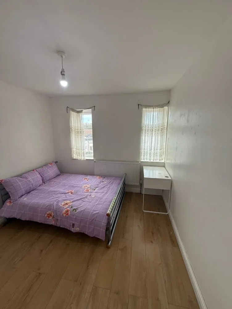 Property thumbnail 3