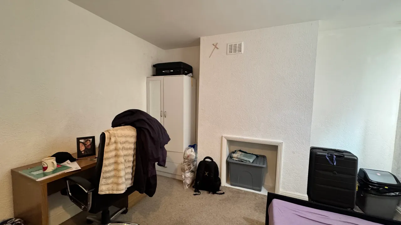 Property thumbnail 3