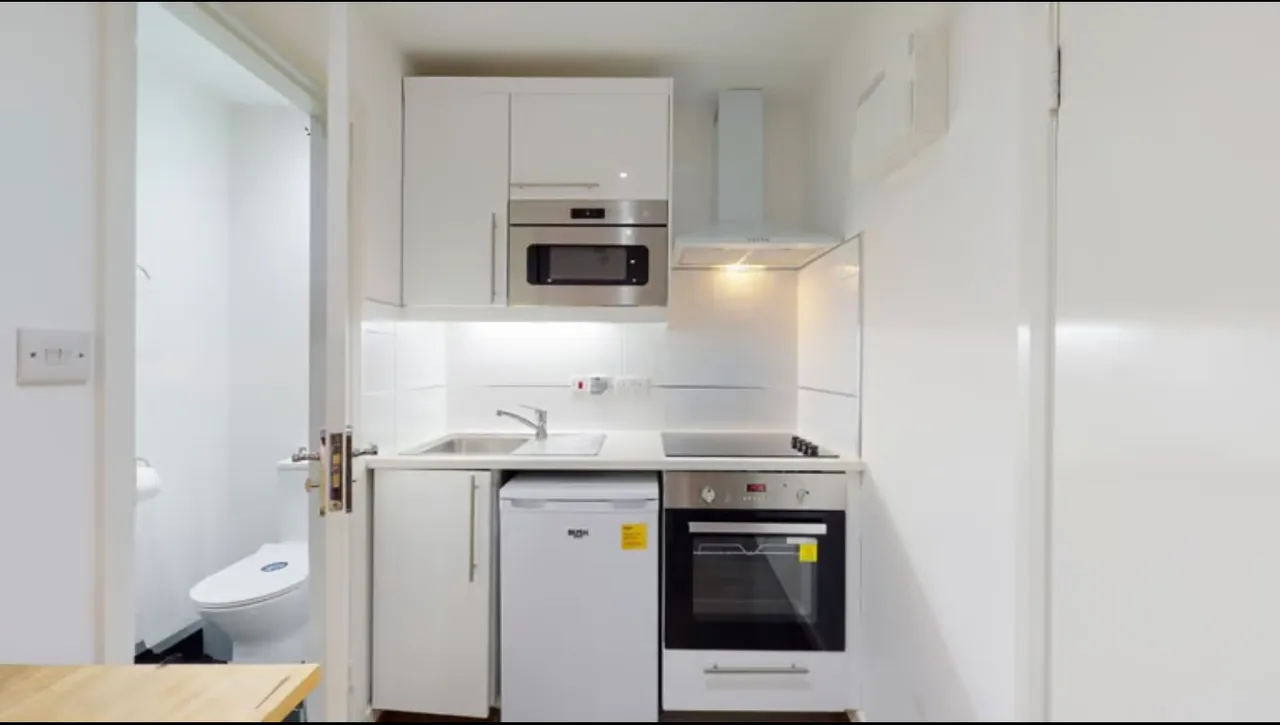 Property thumbnail 3