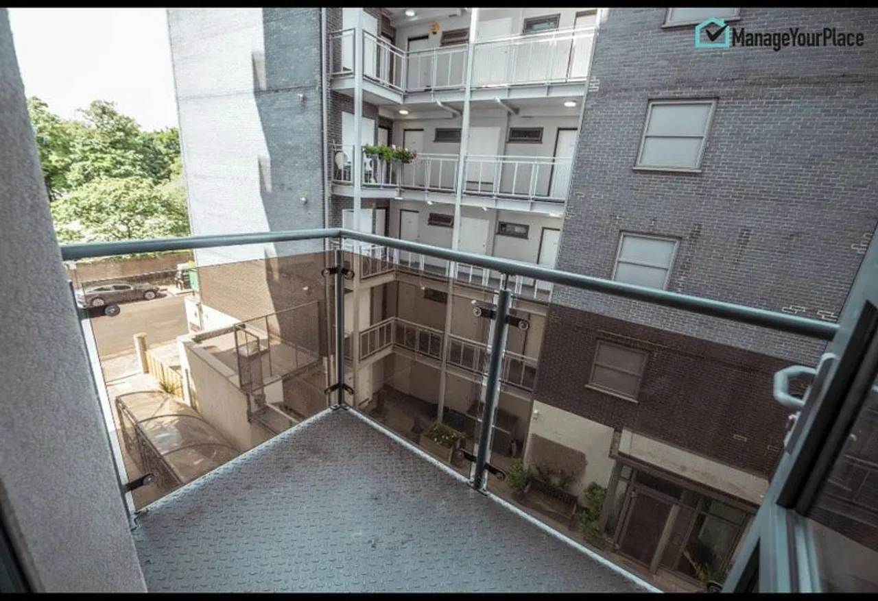 Property thumbnail 3