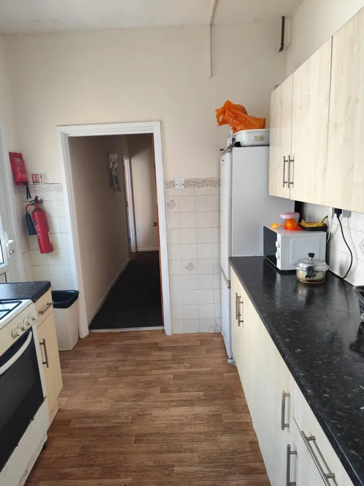 Property thumbnail 3