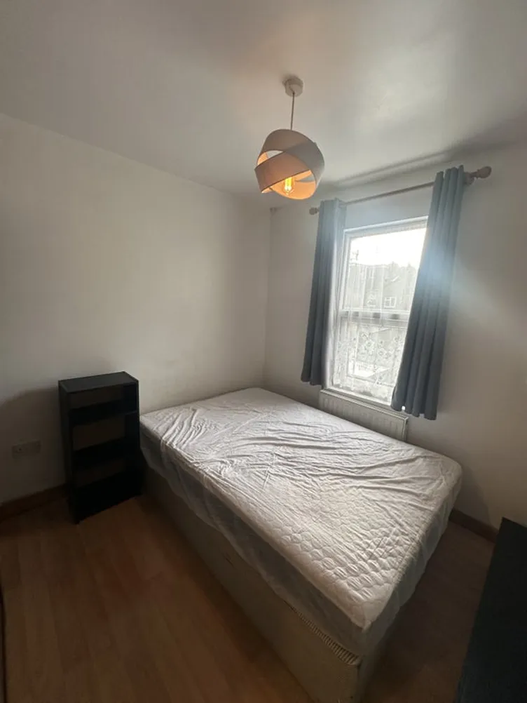 Property thumbnail 2