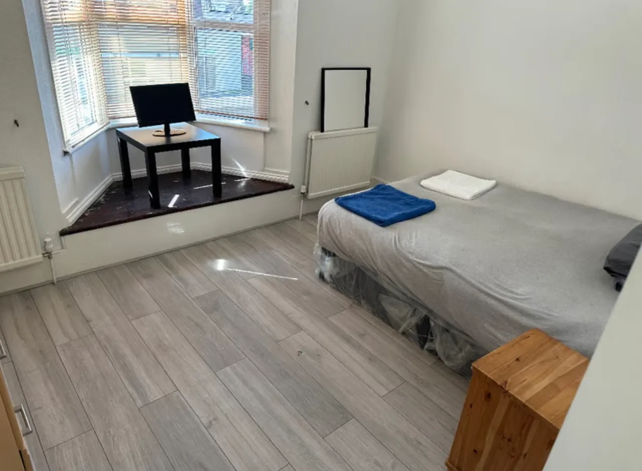 Property thumbnail 3