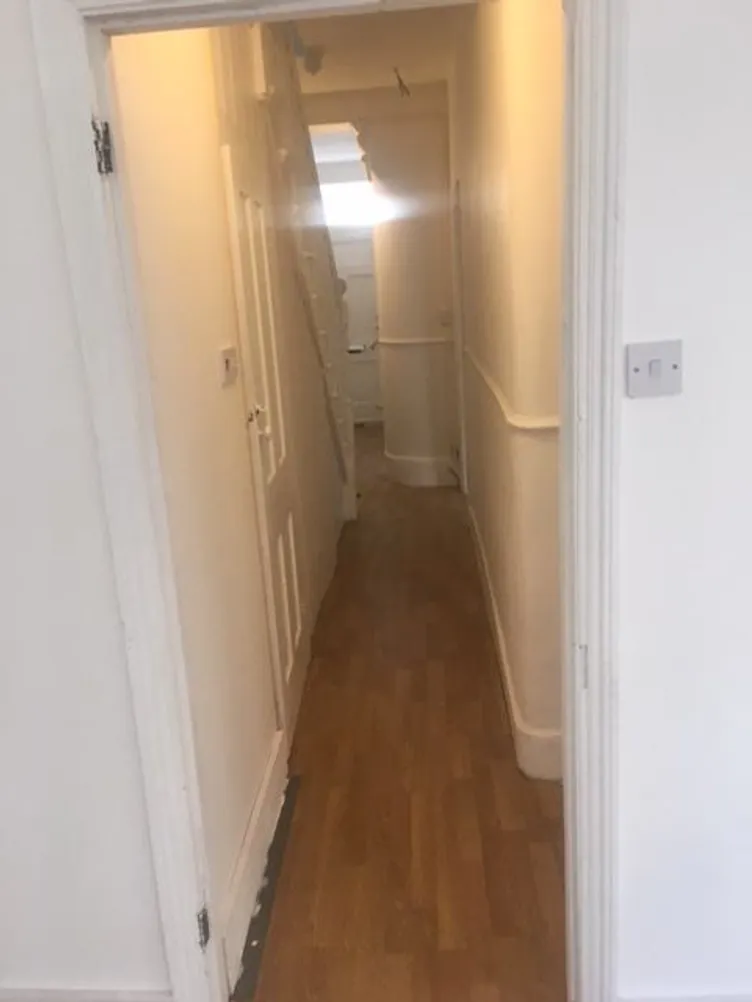 1745924971527-n7.jpg