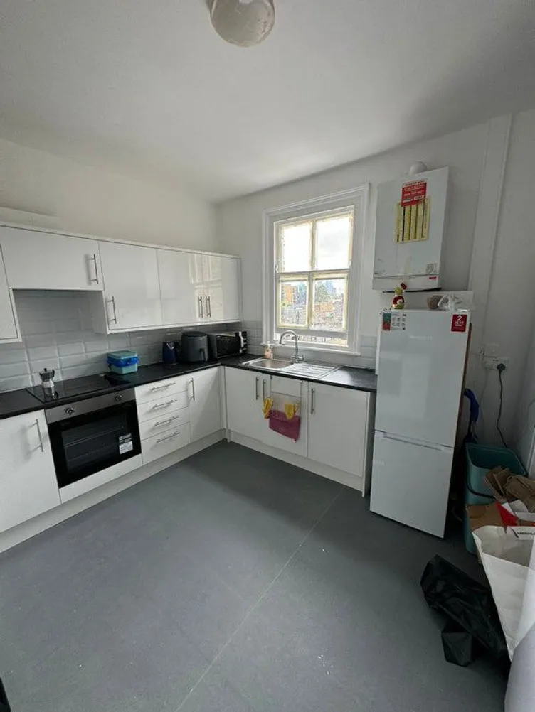 Property thumbnail 3