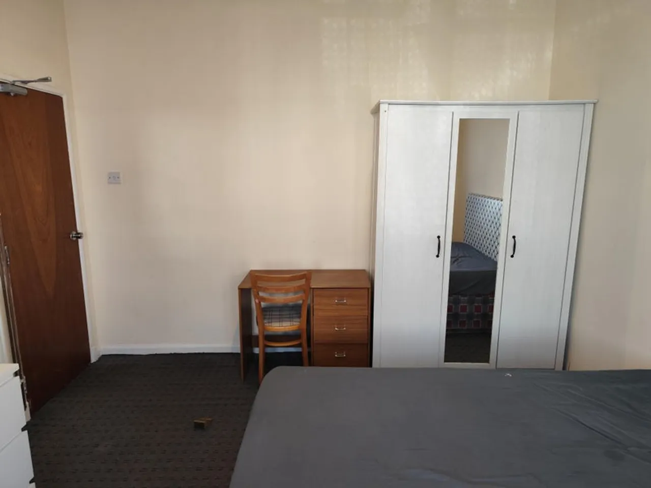 Property thumbnail 3