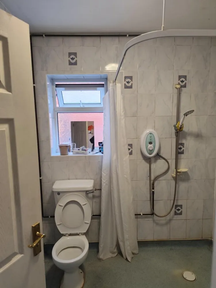1746442080517-o9.jpg