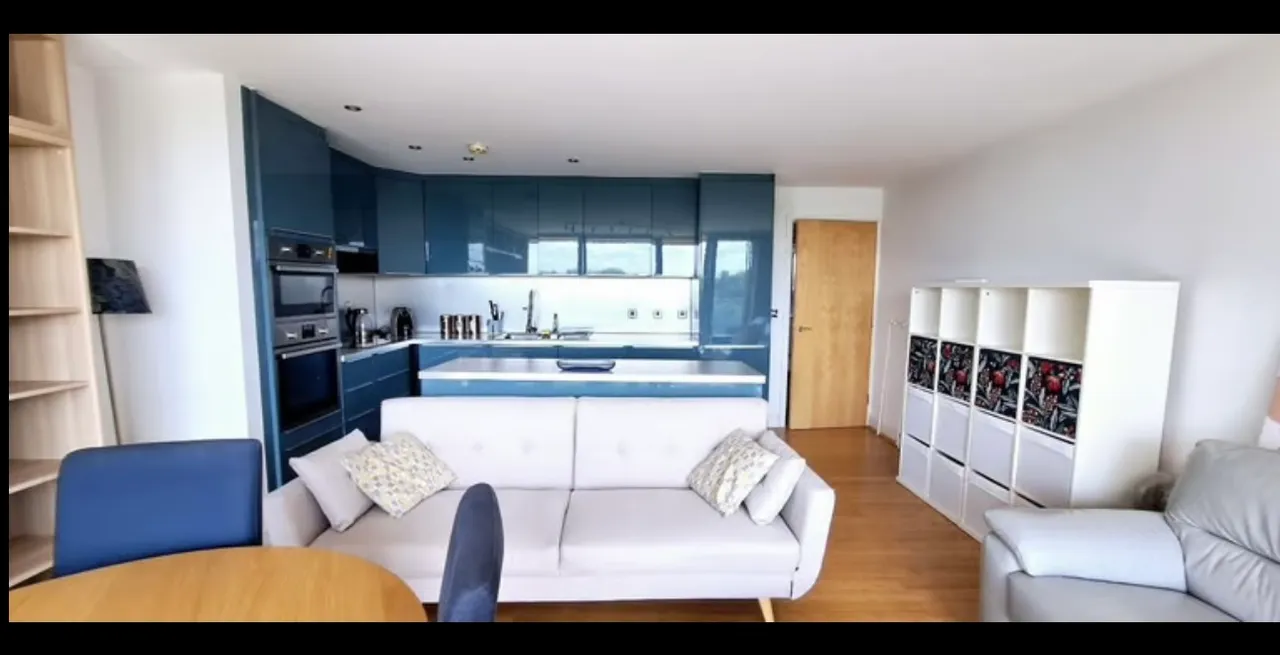 Property thumbnail 2