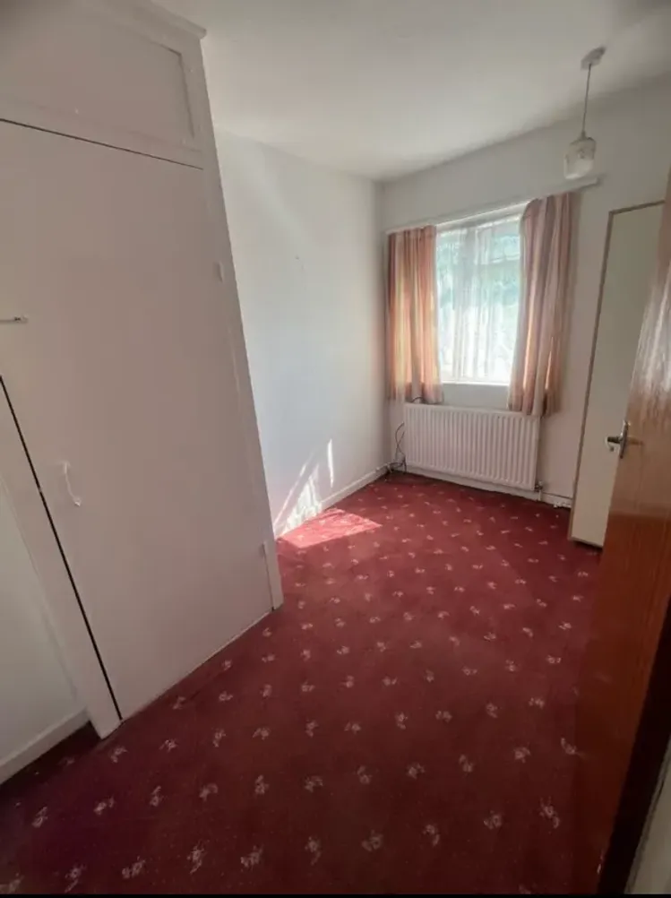 Property thumbnail 2