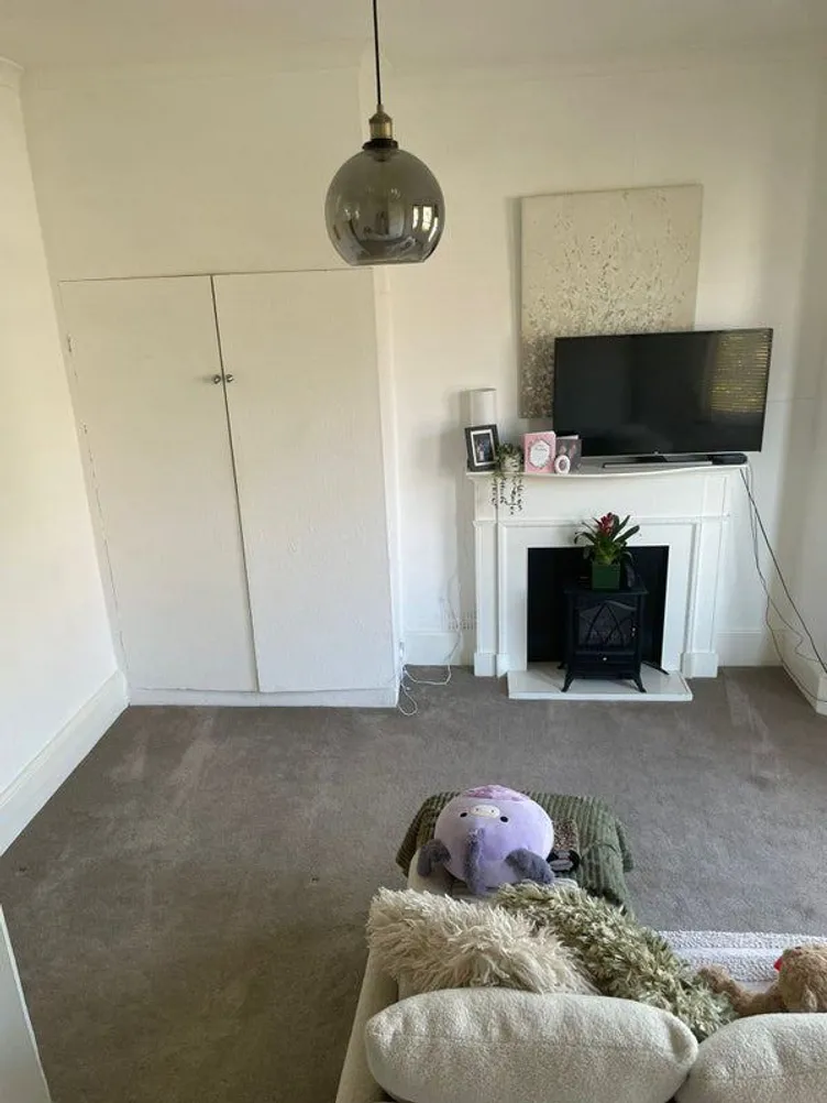 Property thumbnail 3