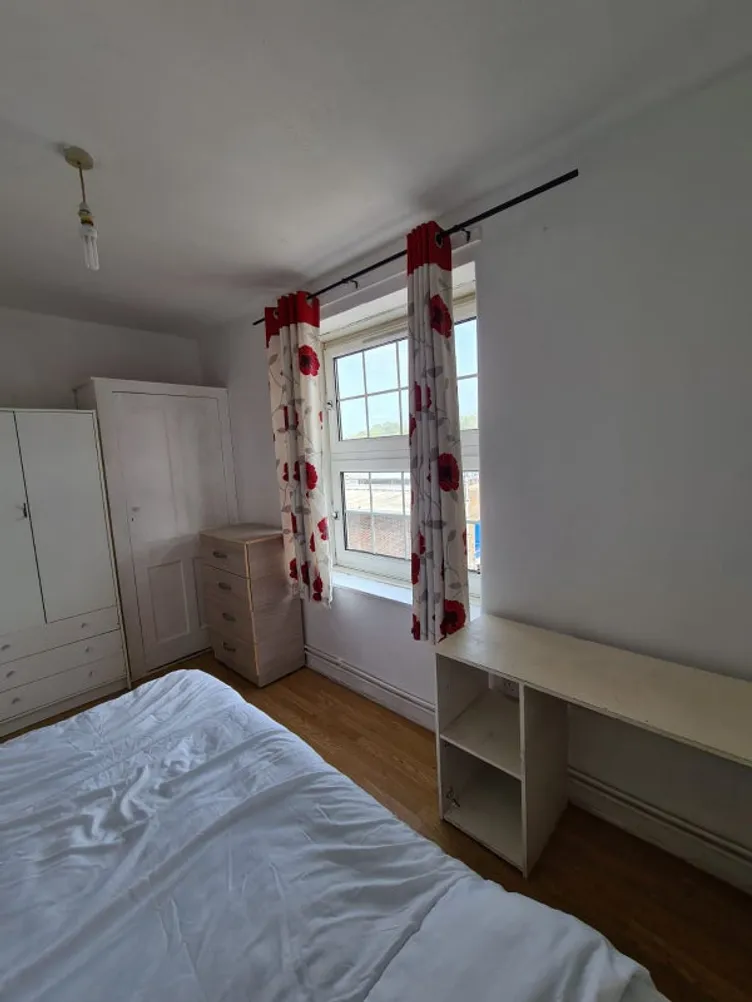 Property thumbnail 3