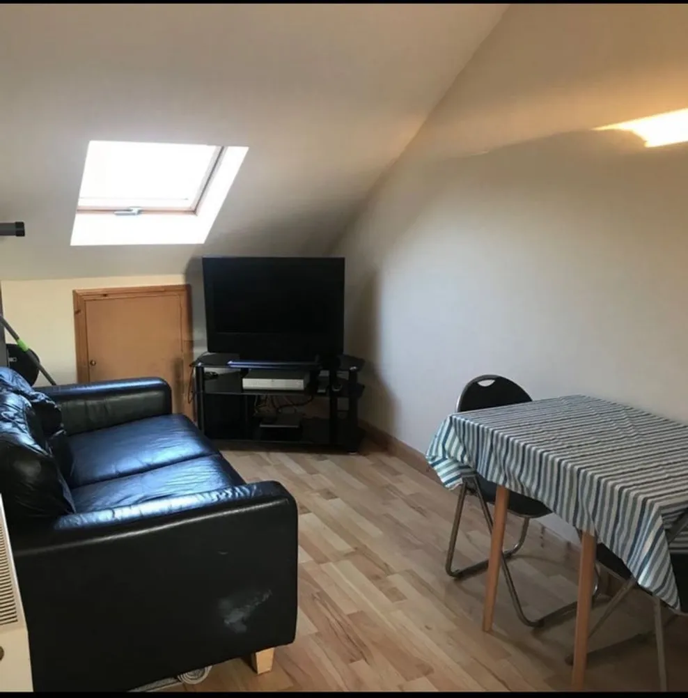 Property thumbnail 2