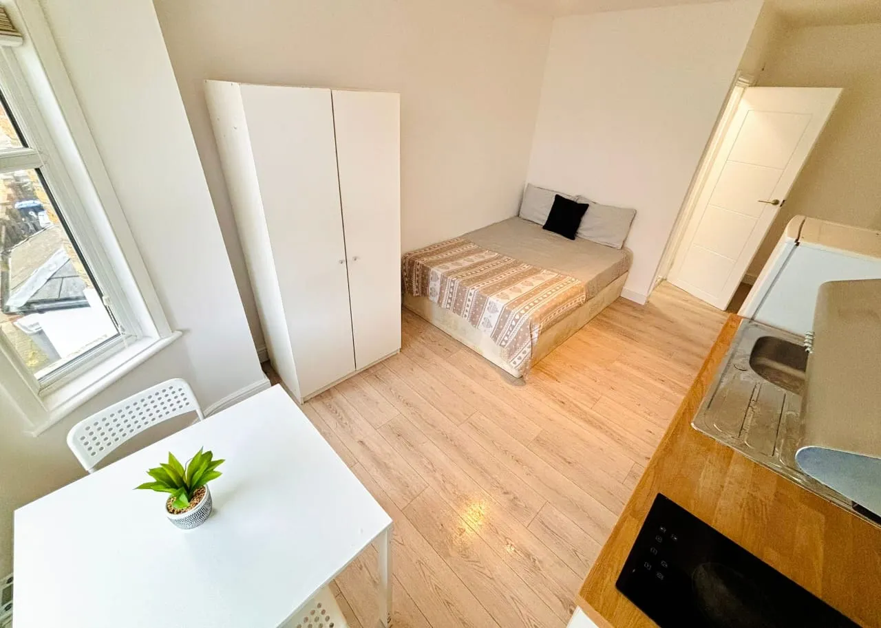 Property thumbnail 3