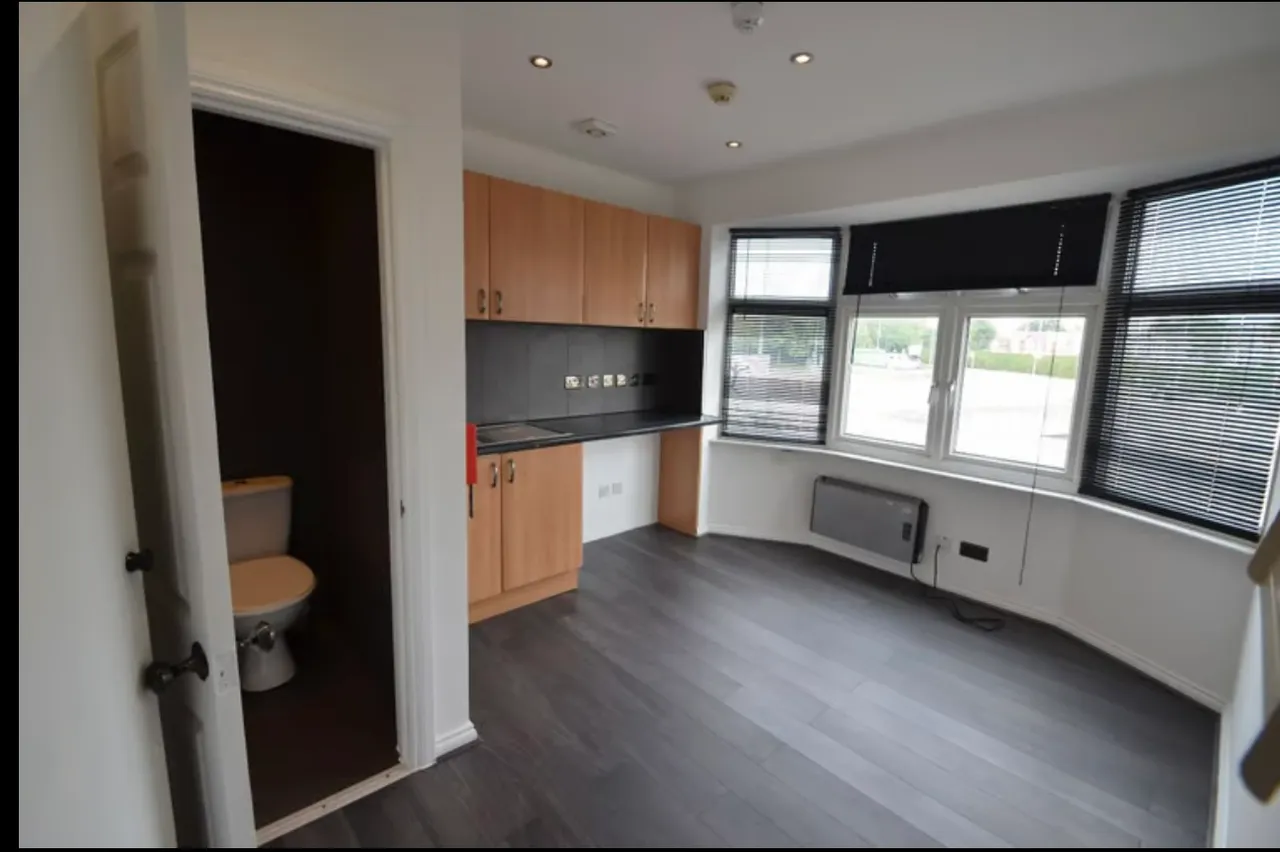 Property thumbnail 3