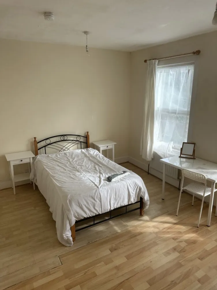 Property thumbnail 2