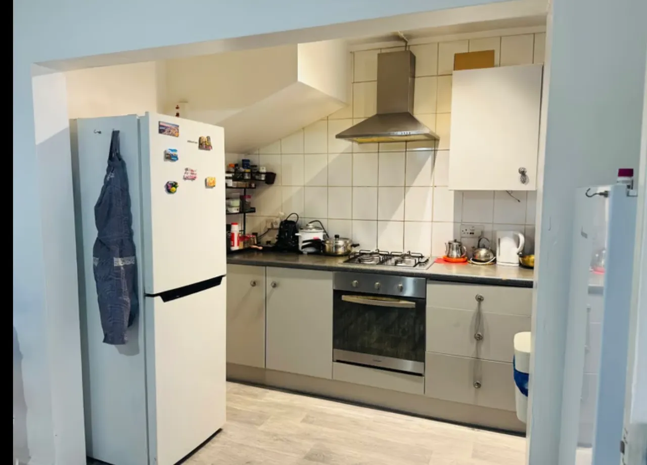 Property thumbnail 3