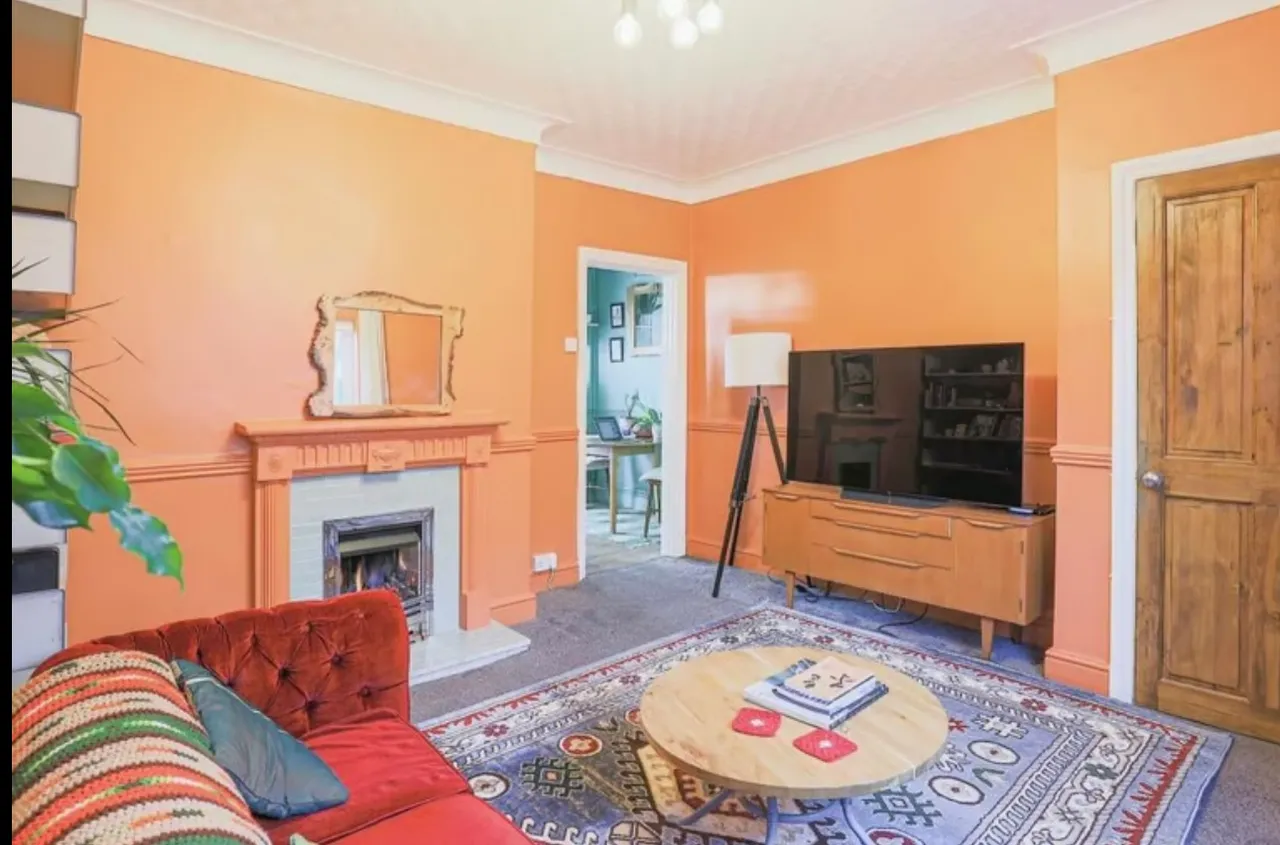 Property thumbnail 2