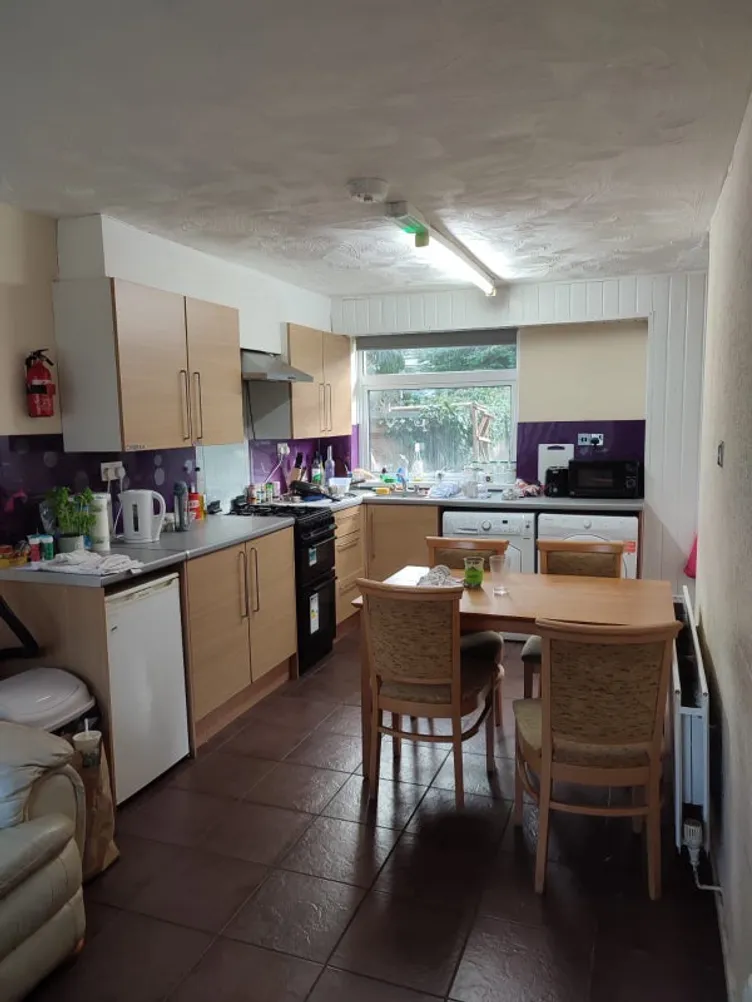 Property thumbnail 3