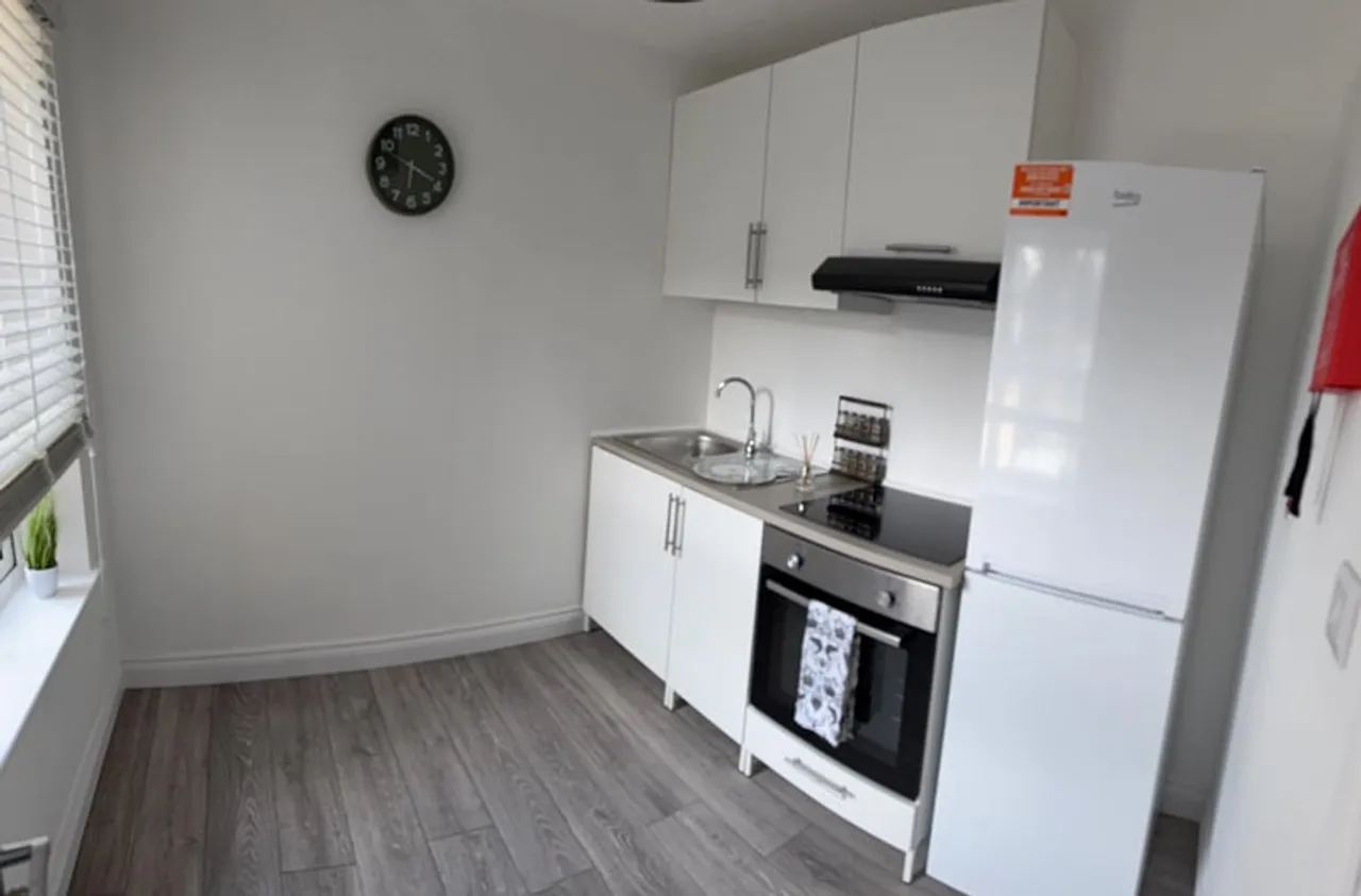 Property thumbnail 2