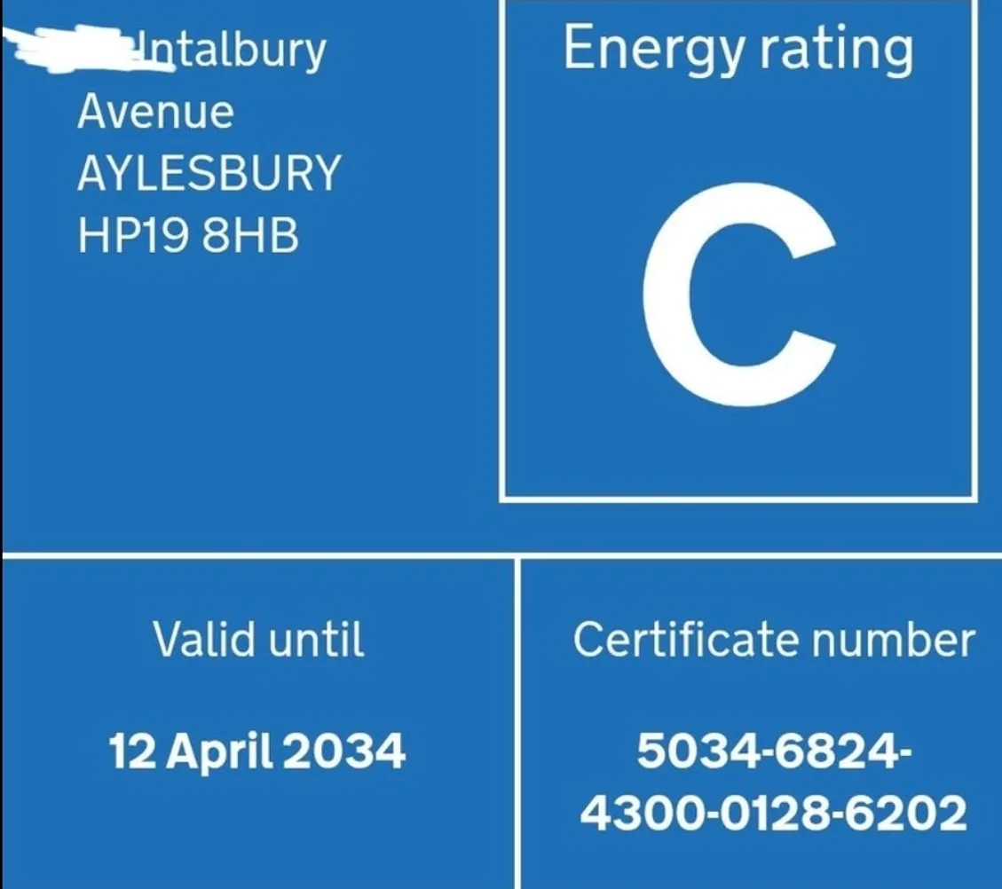 1759613329357-1000093105.jpg
