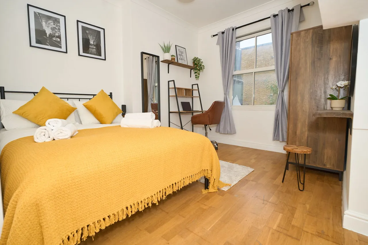 1762619213409-Burdett 6.jpeg