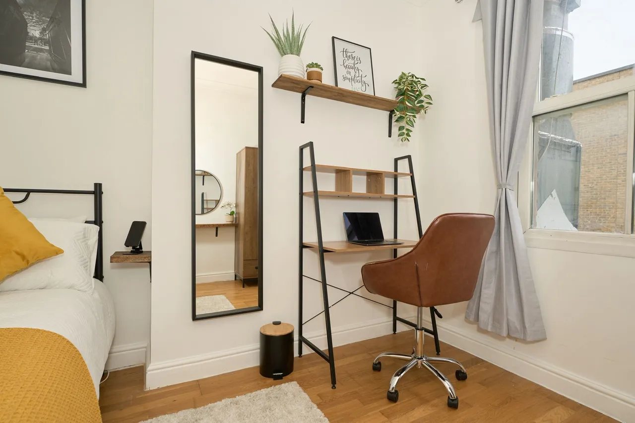 1762619221268-Burdett 7.jpeg