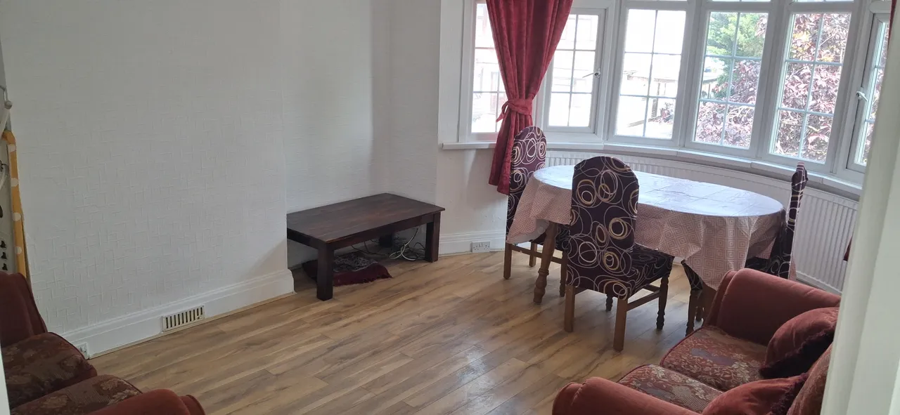 1764442247132-Living Room 3.jpg