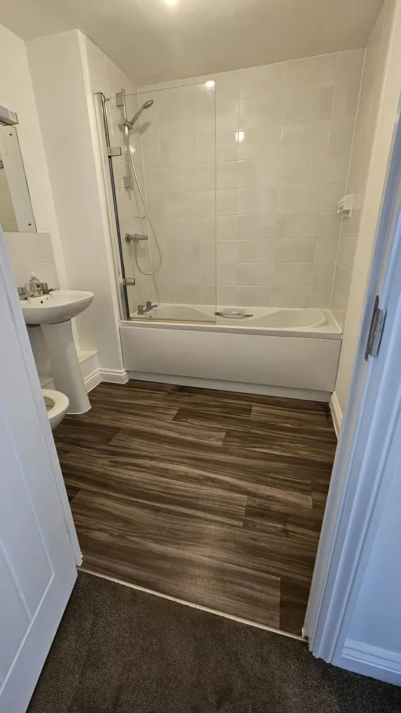 1764869327739-WhatsApp Image 2025-12-04 at 17.14.55 (6).jpeg